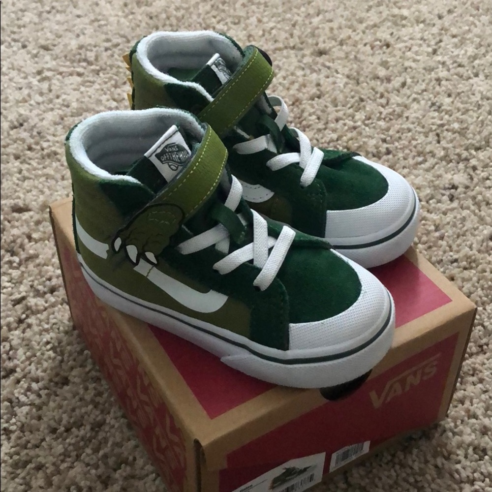 Hard to Find Dino Vans